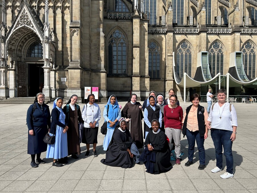Von 8. bis 12. Mai 2024 trafen sich 15 Ordensfrauen in Linz zu den Junioratstagen.