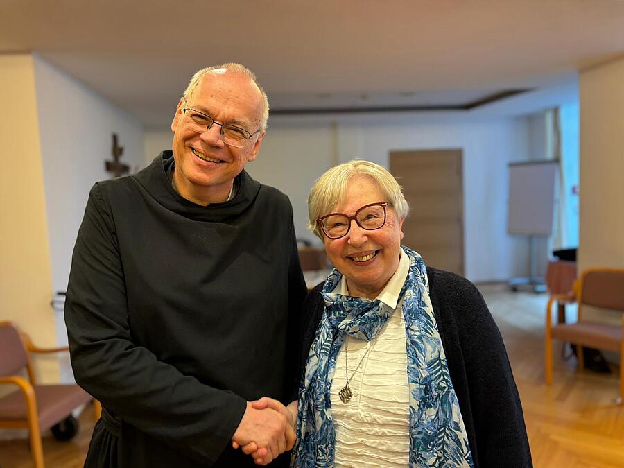 Das Leitungsteam der Ordenskonferenz der Diözese Innsbruck (v.r.): Sr. Judit Nötstaller (Erste Vorsitzende) und P. Gottfried Meier (Zweiter Vorsitzender).