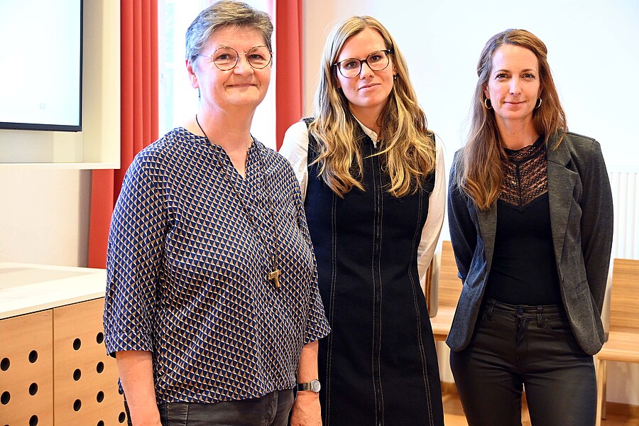 Freuten sich über den erfolgreichen Start der „Zukunftsräume“: Moderatorin Sr. Teresa Hametner, Autorin Hannah Wahl und Elke Mayr, Leiterin Frei.Raum (v.l.).