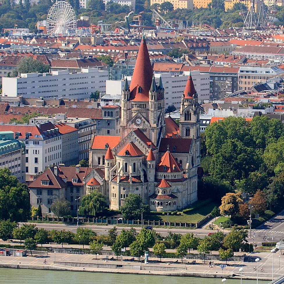 Trinitarierkirche / C.Stadler/Bwag, Wien - Mexikoplatz (2), CC BY-SA 3.0 AT Kirche am Mexikoplatz