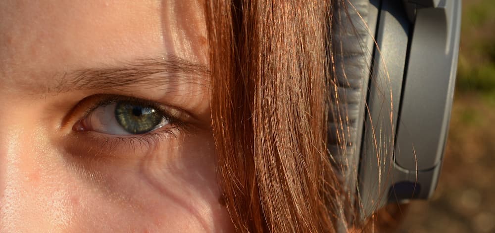 Podcast 'Mit anderen Worten' / Anne Kroiß auf Pixabay Podcast 'Mit anderen Worten'