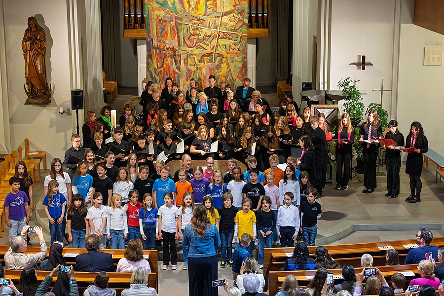 In den Einrichtungen des Vereins für Franziskanische Bildung hat kulturelle Vielfalt eine große Bedeutung. Am Schulstandort Graz Eggenberg findet beispielsweise jedes Jahr ein Benefizkonzert statt.