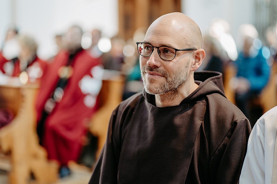 Br. Alexander Schröter trat 2019 in das Postulat der Kapuziner in Münster ein. / Kapuziner/Ledersberger Br. Alexander Schröter trat 2019 in das Postulat der Kapuziner in Münster ein.