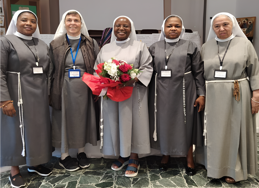 Generalleitung der Tertiarschwestern des Hl. Franziskus / Tertiarschwestern des Hl. Franziskus Generalleitung der Tertiarschwestern des Hl. Franziskus