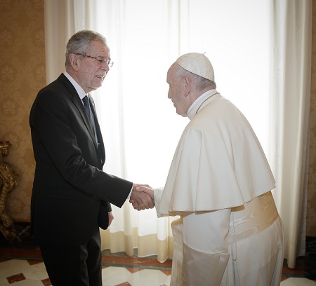 Offizieller Besuch des Herrn Bundespräsidenten Alexander Van der Bellen und von Frau Doris Schmidauer bei seiner Heiligkeit Papst Franziskus.