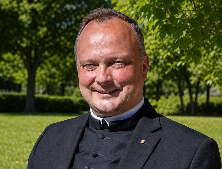 Propst Markus Grasl wurde am 4. Mai 2026 als Leiter des Stiftes Reichersberg wiedergewählt und auf Lebenszeit bestellt.