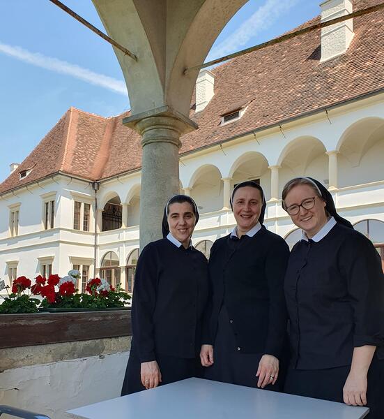 Franziskanerinnen auf Schloss Seggau