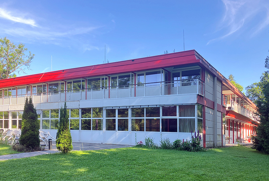 Das Kolleg St. Josef der Missionare vom Kostbaren Blut gilt als Schlüsselbau der österreichischen Nachkriegsmoderne. / Missionare vom Kostbaren Blut Das Kolleg St. Josef der Missionare vom Kostbaren Blut gilt als Schlüsselbau der österreichischen Nachkriegsmoderne.
