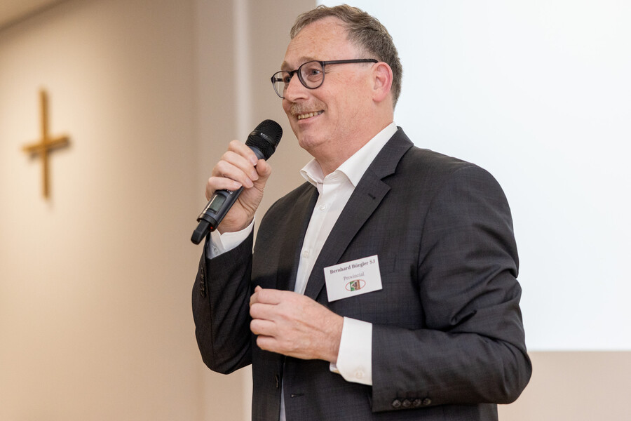 P. Bernhard Bürgler blickt im Interview auf seine Zeit als Provinzial der Zentraleuropäischen Provinz der Jesuiten zurück. / SJ-Bild P. Bernhard Bürgler blickt im Interview auf seine Zeit als Provinzial der Zentraleuropäischen Provinz der Jesuiten zurück.