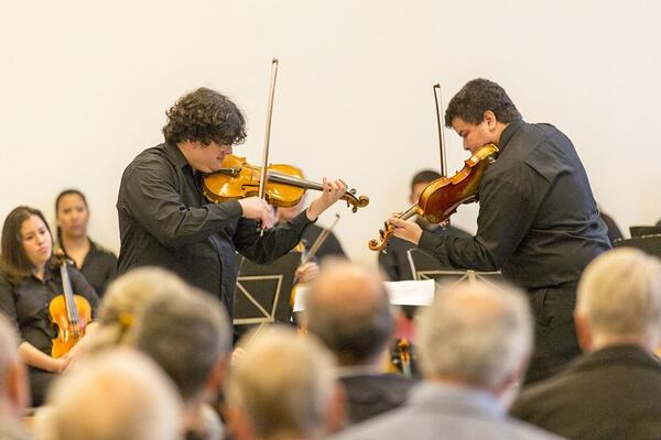 Junge Musikerinnen und Musiker