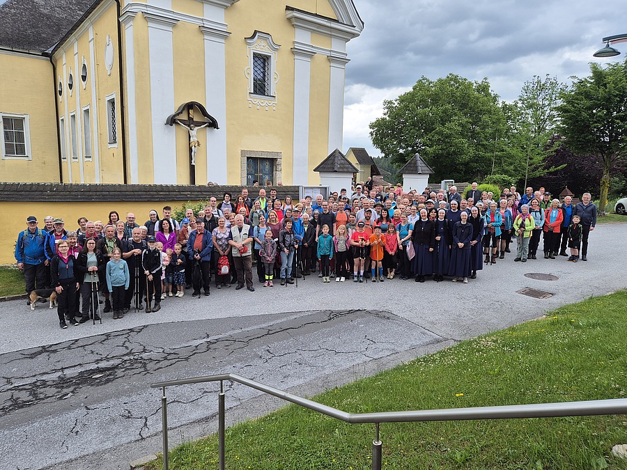 Rund 140 Wanderbegeisterte nahmen am Barbara-Sicharter-Wandertag teil. / MKH Vorau Rund 140 Wanderbegeisterte nahmen am Barbara-Sicharter-Wandertag teil.