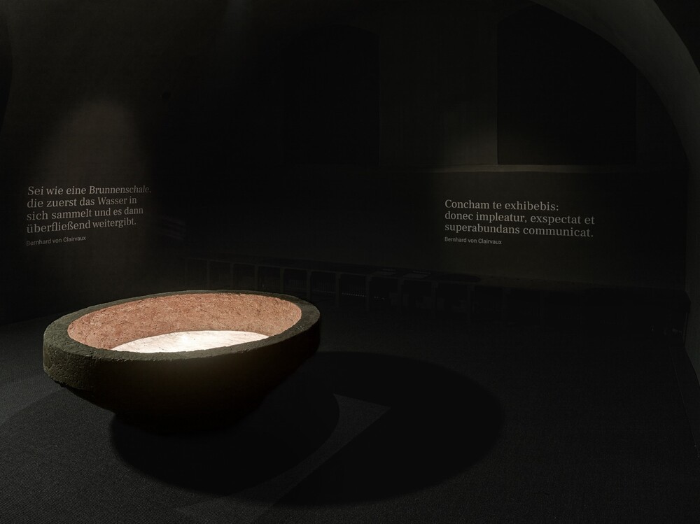 Abb. 7: Stiftsmuseum: „Schalenraum“ / © Kurt Hörbst Abb. 7: Stiftsmuseum: „Schalenraum“