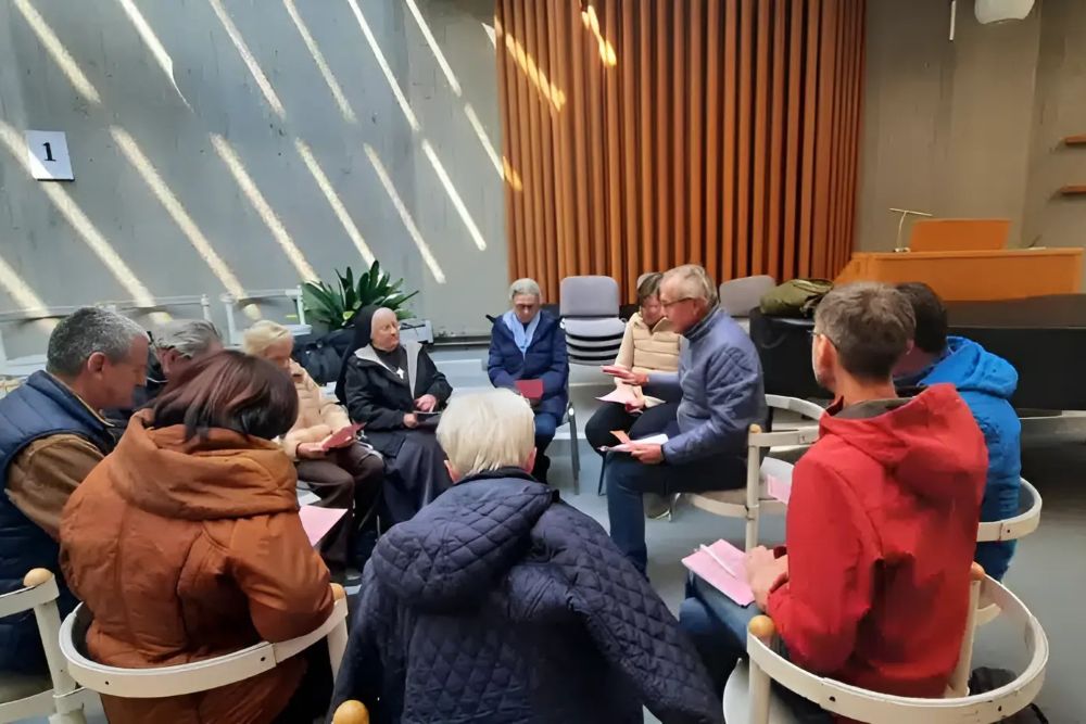 Austausch in Kleingruppen / Manikumar Arepalli OSFS Austausch in Kleingruppen