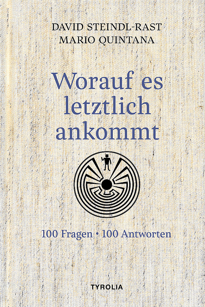 In dem Buch „Worauf es letztlich ankommt. 100 Fragen – 100 Antworten“ gibt Br. David Steindl-Rast eingangs ein „Wort der Hoffnung für unsere Zeit“ als Rat an junge Menschen von heute. / Tyrolia In dem Buch „Worauf es letztlich ankommt. 100 Fragen – 100 Antworten“ gibt Br. David Steindl-Rast eingangs ein „Wort der Hoffnung für unsere Zeit“ als Rat an junge Menschen von heute.