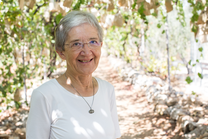 Ramallah / Kathrin Harms / Laif, Kathrin Harms / Fotografin Schwester Hildegard Enzenhofer (SDS) leitet das Alten- und Pflegeheim in Al-Qubeibeh (c) 2017 Kathrin Harms