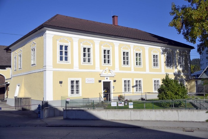 Quartier 16 / Ralph Fischbacher Quartier 16