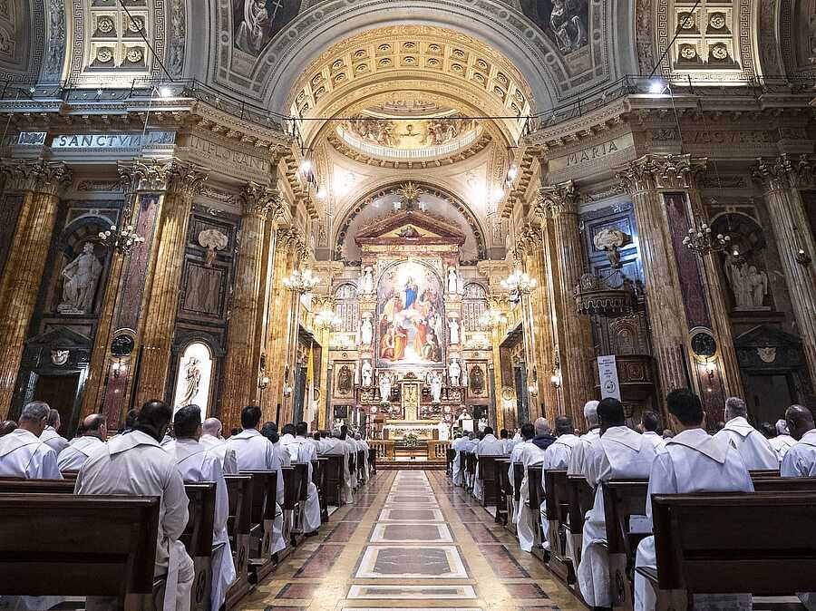 227 Kapitulare beraten in Turin bis Mitte April 2025 über die zukünftige Ausrichtung der Salesianer Don Boscos. / SDB 227 Kapitulare beraten in Turin bis Mitte April 2025 über die zukünftige Ausrichtung der Salesianer Don Boscos.