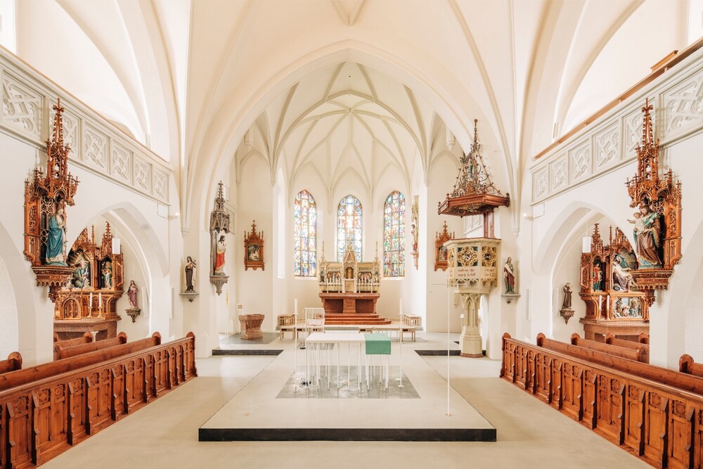 Abb. 12: Innenansicht der Pfarrkirche Oberneukirchen / © Robert Maybach Abb. 12: Innenansicht der Pfarrkirche Oberneukirchen