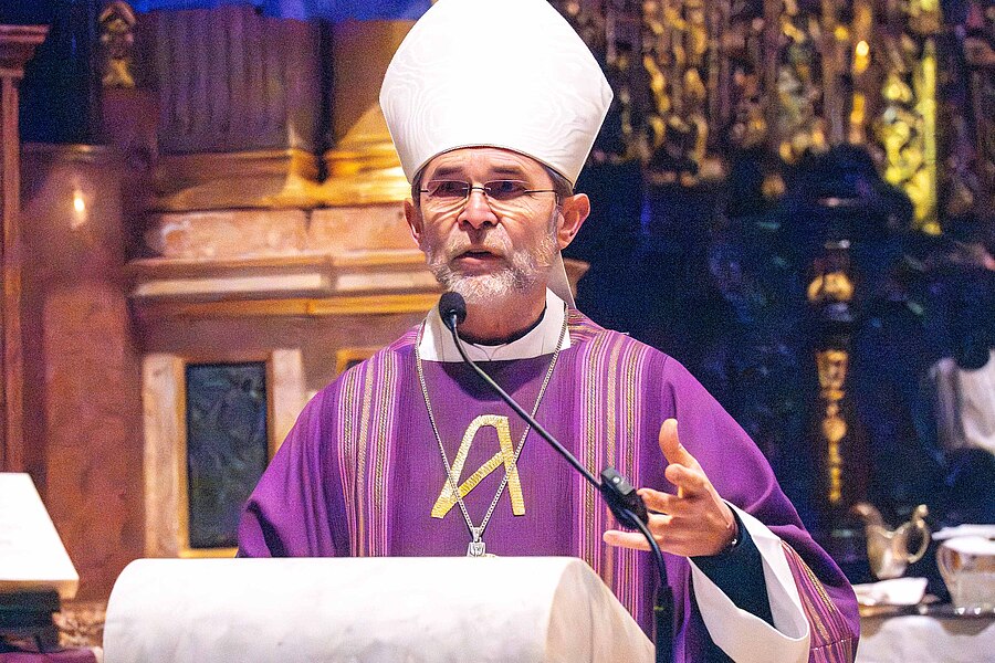 Der neue Wiener Erzbischof Josef Grünwidl stand der Pontifikalmesse am Tag der Stiftspfarren in Klosterneuburg vor. / Stift Klosterneuburg/Walter Hanzmann Der neue Wiener Erzbischof Josef Grünwidl stand der Pontifikalmesse am Tag der Stiftspfarren in Klosterneuburg vor.