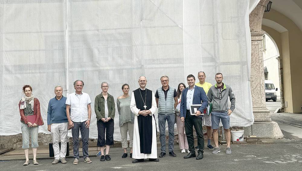 Abt Pius Maurer mit den Projektverantwortlichen