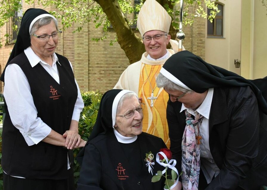 Sr. Gertrud Kiesenhofer feiert 75. Professjubiläum