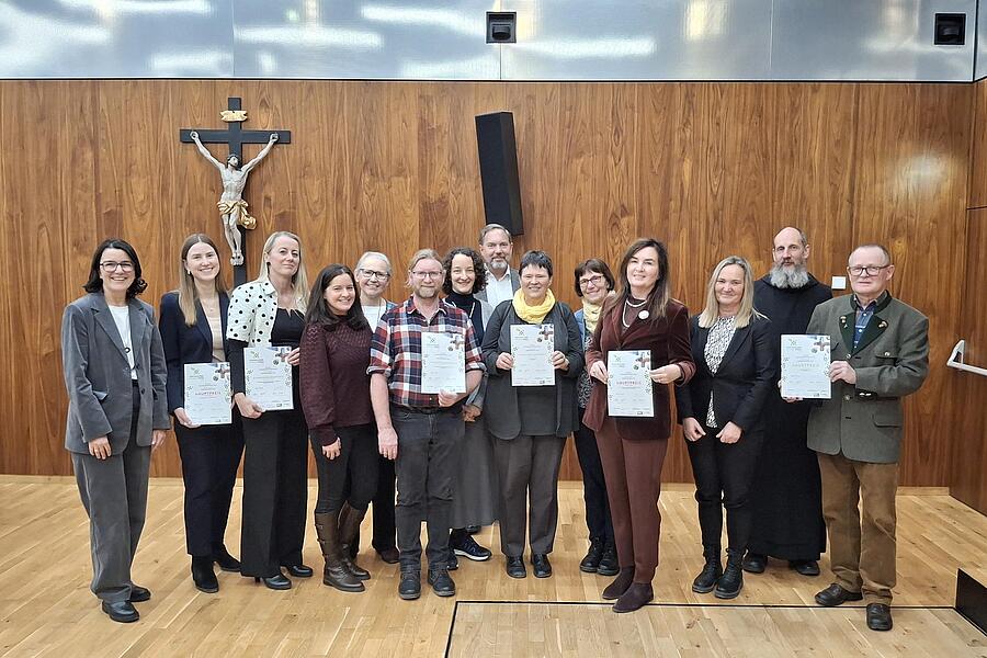 14 Ordenseinrichtungen wurden mit dem kirchlichen Umweltpreis ausgezeichnet: sechs mit Hauptpreisen und acht mit Anerkennungspreisen.