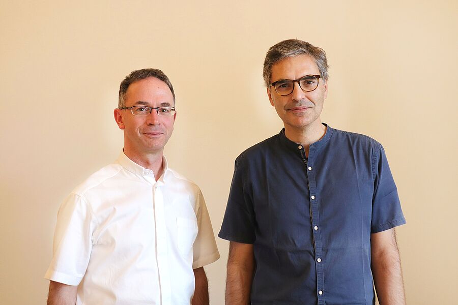 P. Carles Gil i Saguer (r.) ist seit Juni 2025 Generaloberer der Piaristen, hier im Bild mit Österreichs Provinzial P. Zsolt Labancz.