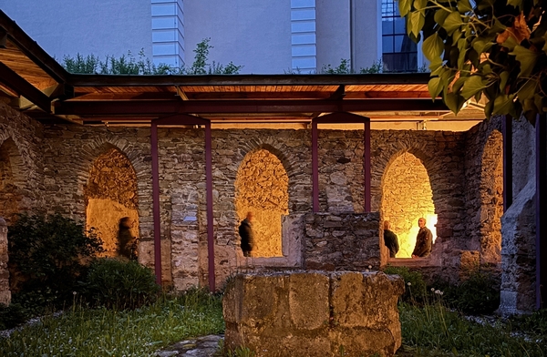 Das Kloster bei Nacht