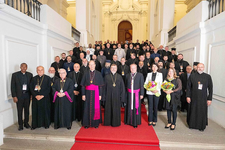 Rund 70 Bischöfe und Repräsentanten der katholischen Ostkirchen besuchten am 9. September 2025 das Stift Klosterneuburg.