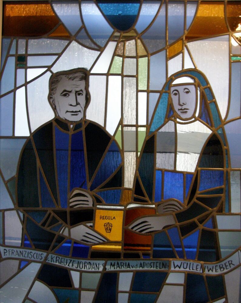 Pater Jordan und Therese von Wüllenweber. Darstellung auf einem Glasfenster von Pater Ivo Schaible SDS im Salvatorkolleg Münster (DE) / Provinzarchiv der Salvatorianer Wien Pater Jordan und Therese von Wüllenweber. Darstellung auf einem Glasfenster von Pater Ivo Schaible SDS im Salvatorkolleg Münster (DE)