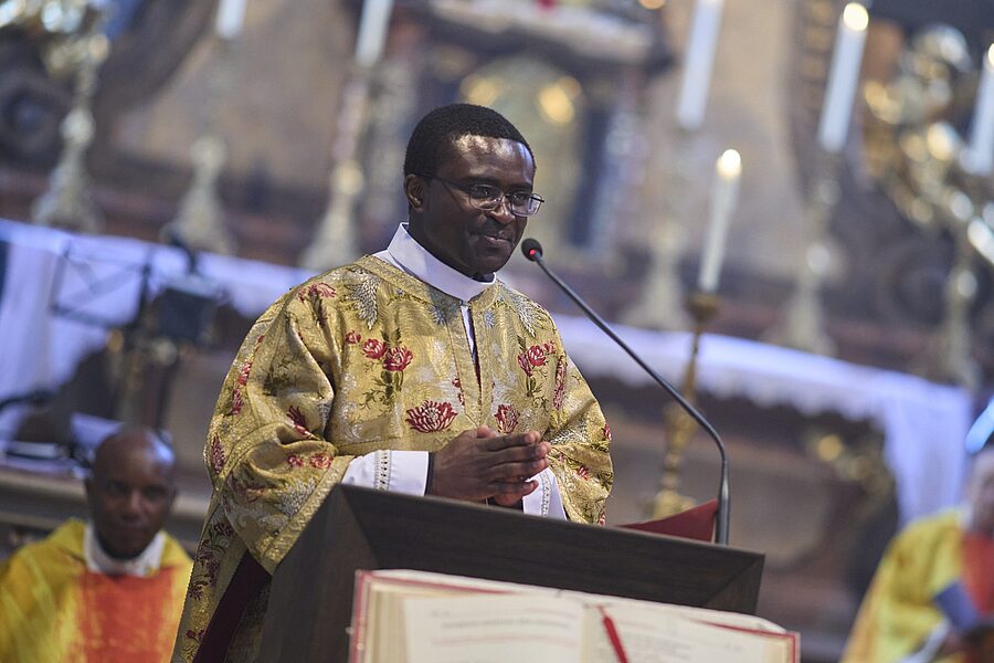 Jude Lontum Mbiydzenyuy legte 2023 seine Ewige Profess bei den Piaristen ab.