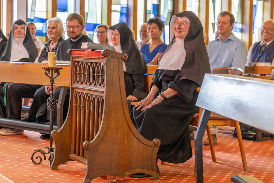 Sr. M. Rita Hörtenhuber blickte in der Festmesse dankbar auf 60 Jahre bei den Augustiner Chorfrauen zurück.