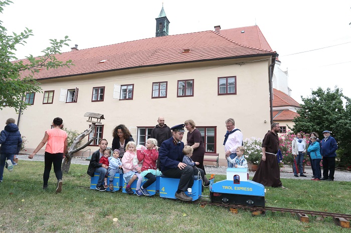 foto judt
wr.neustadt, kapuziner kloster,