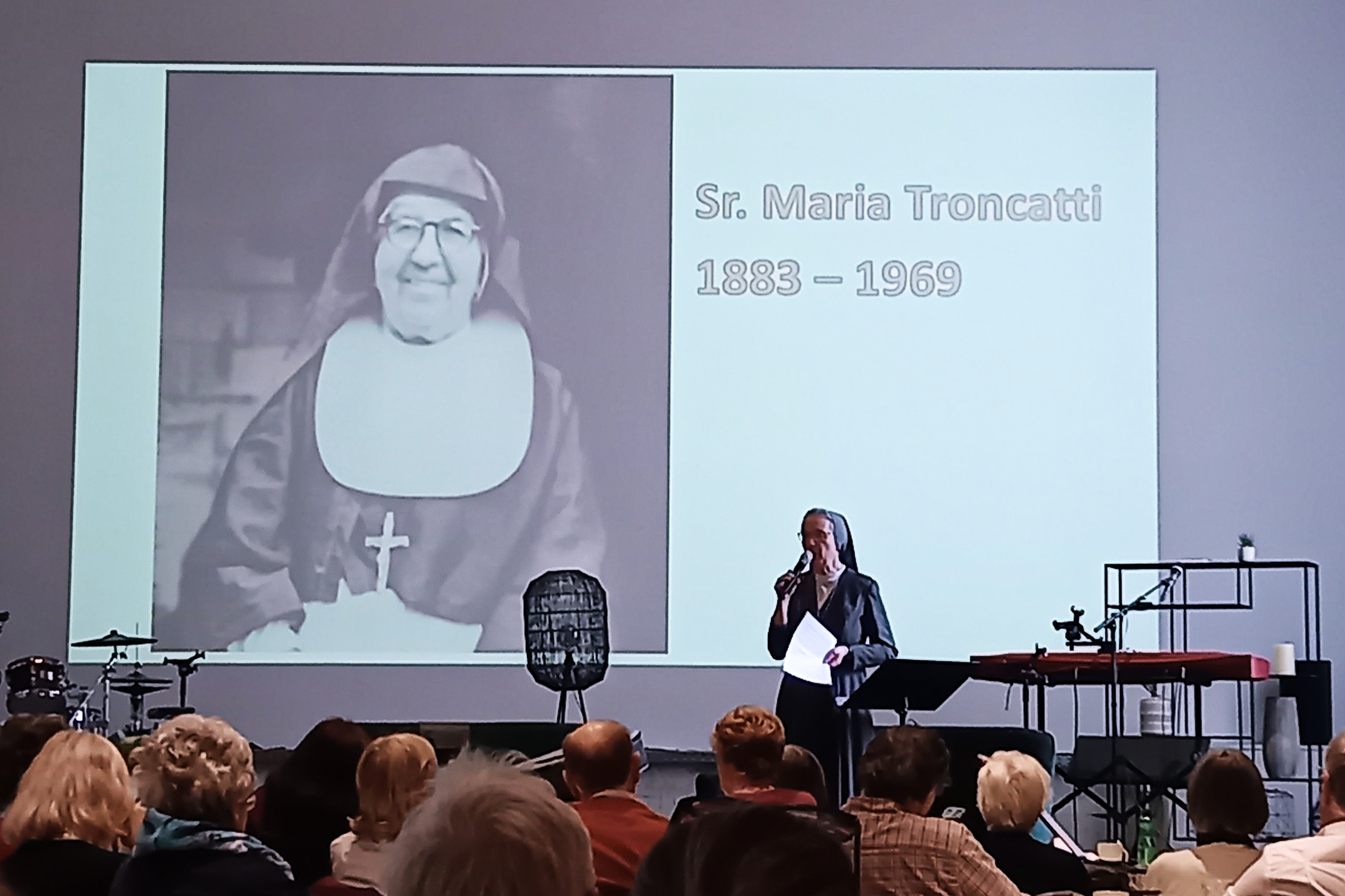 Präsentation des Lebens von Sr. Maria Troncatti / SMDB Präsentation des Lebens von Sr. Maria Troncatti