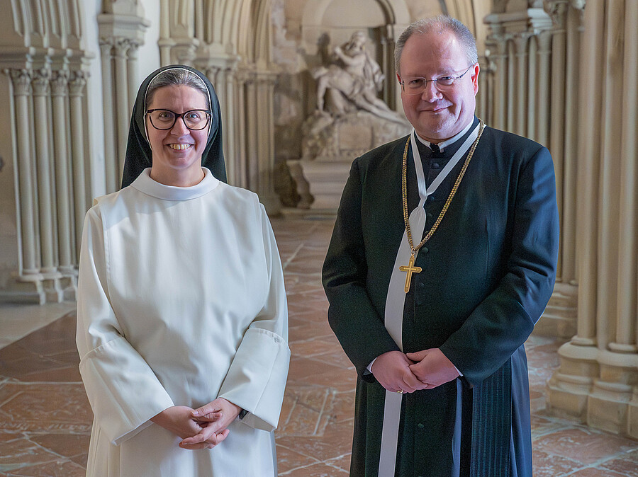 Sr. Franziska Madl und Propst Anton Höslinger betonen in einem Statement ihre Freude und Dankbarkeit über die Weihe von Erzbischof Josef Grünwidl.