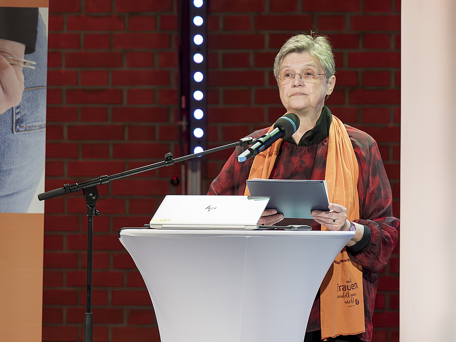 Sr. Maria Schlackl SDS setzt sich mit ihrer SOLWODI-Initiative gegen Menschenhandel und für den Schutz der Menschenwürde ein. / MARTIN MARIA EDER Sr. Maria Schlackl SDS