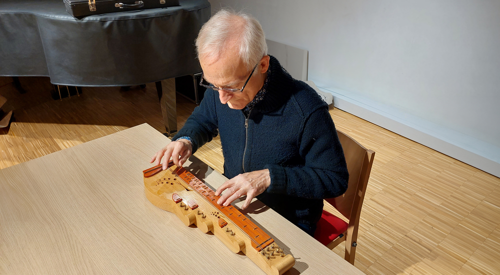P. Werner Hebeisen und die Zitera