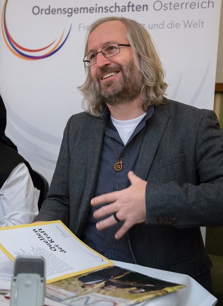 Chris Hofer Pressekonferenz Beziehung heilt Ordensspitäler 20.12.2016 Foto: Chris Hofer