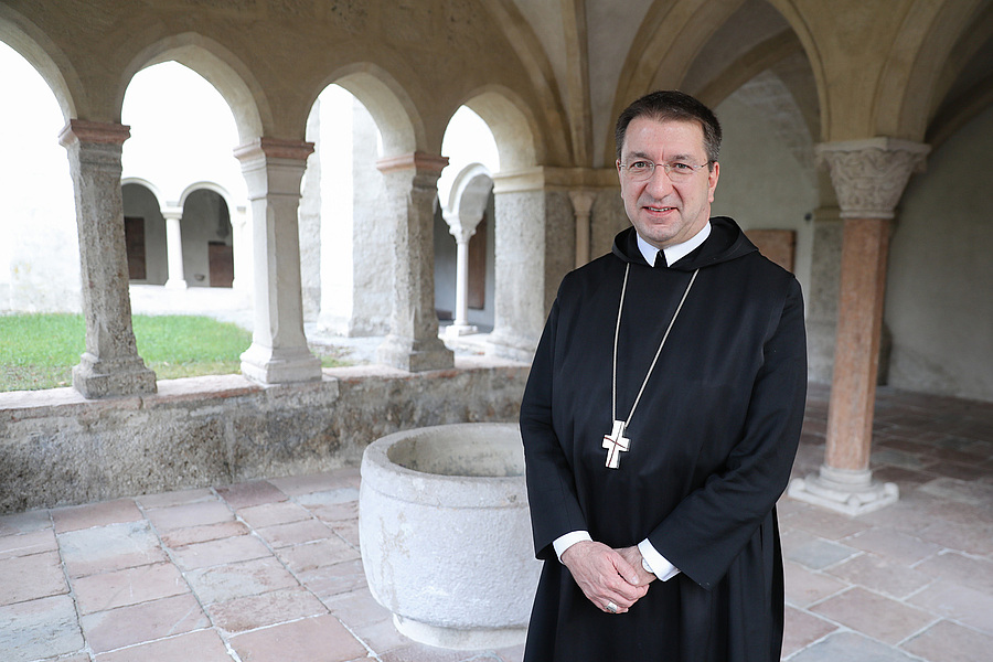 In der aktuellen Ausgabe der „OrdensNachrichten“ warnt Erzabt em. Korbinian Birnbacher vor Schönfärberei und Weichspülerei im Blick auf die kirchliche Realität.