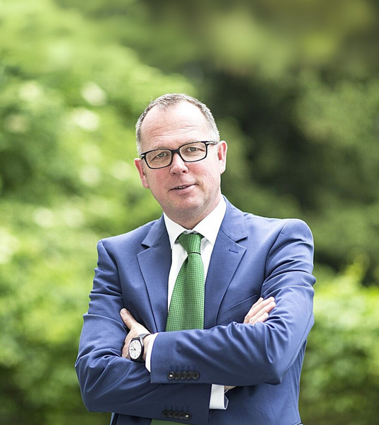 P. Andreas R. Batlogg SJ