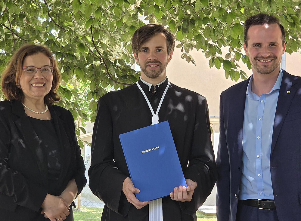 Propst Mag. Bernhard Mayrhofer Can. Reg. hat das Doktoratsstudiums im Fach Kirchengeschichte zum ausgezeichneten Abschluss gebracht.