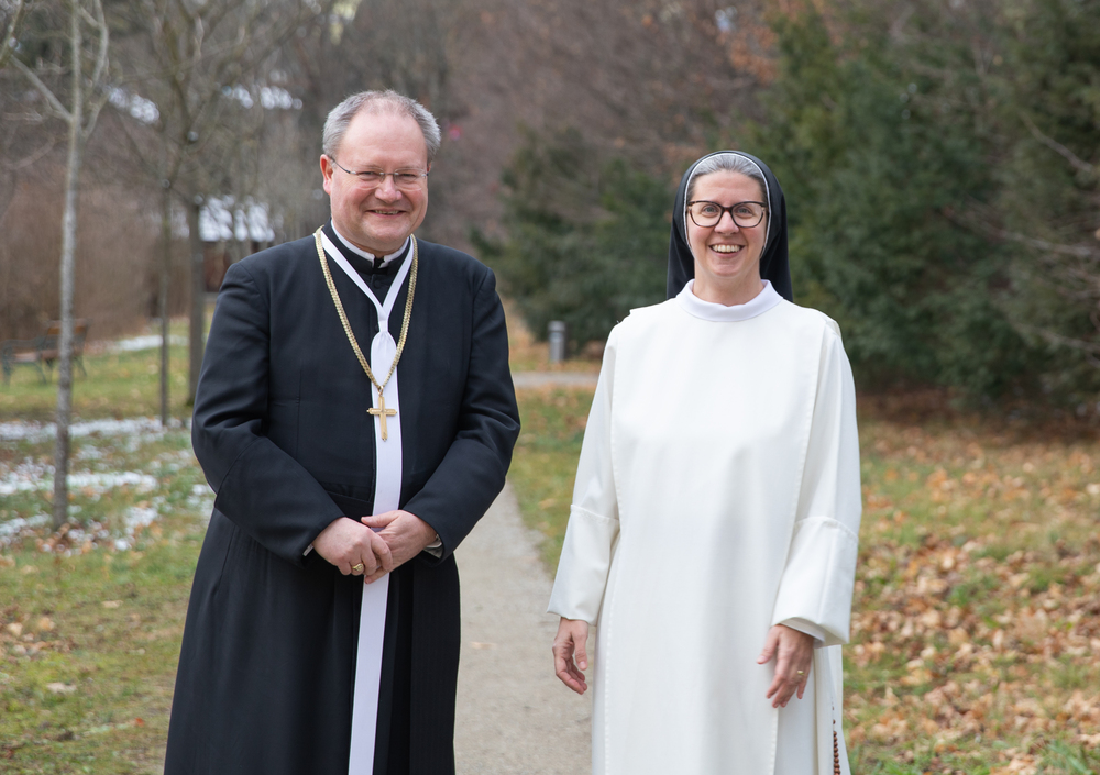 Propst Anton Höslinger und Priorin Sr. Franziska Madl / ÖOK/Elisabeth Mayr-Wimmer Propst Anton Höslinger und Priorin Sr. Franziska Madl