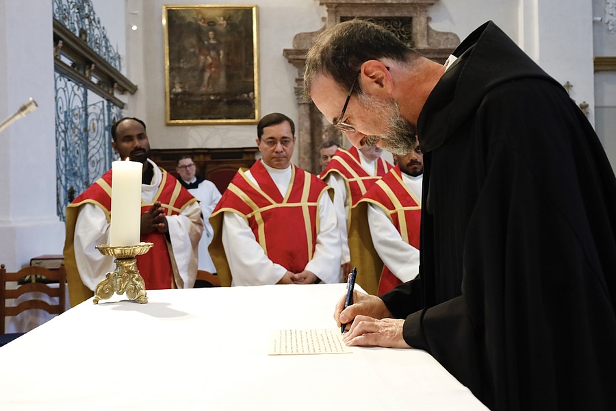 P. Christian Mayr legte am 18. August 2025 seine Ewige Profess im Stift Kremsmünster ab.