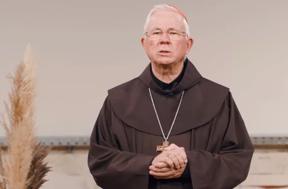 Erzbischof Franz Lackner im Franziskaner-Habit