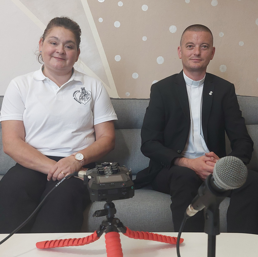 Podcast 82: P. István Barazsuly SDS und Hanna Csaszar zur Lebensmittelbank in Temeswar