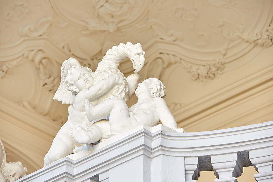 Das Stift St. Florian legt den Schwerpunkt des Programms auf Jakob Prandtauer. Hier zu sehen: Ein Detail der Kaiserstiege. / www.pedagrafie.de Das Stift St. Florian legt den Schwerpunkt des Programms auf Jakob Prandtauer. Hier zu sehen: Ein Detail der Kaiserstiege.