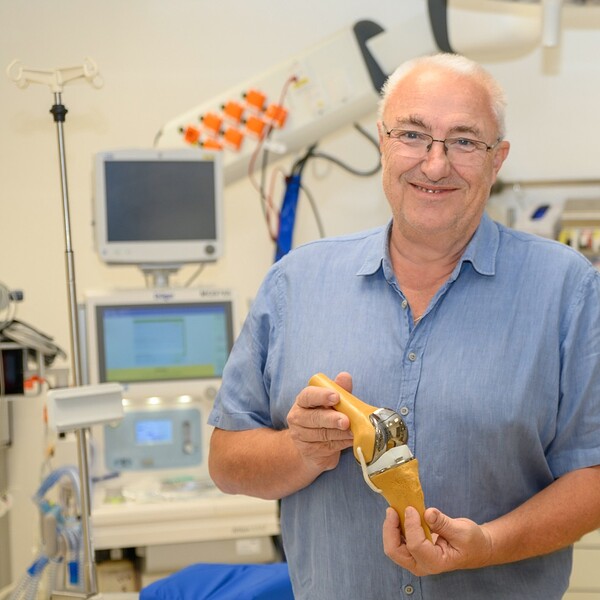 Primar Dr. Jürgen Barth, Leiter der Abteilung für Orthopädie und Traumatologie