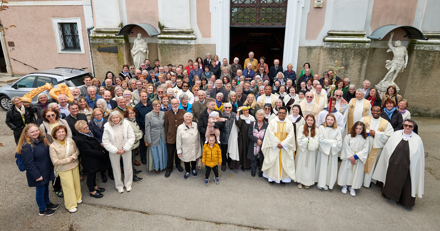 Sr. Erika Maria Radner feierte Ewige Profess / Theo Landrichinger