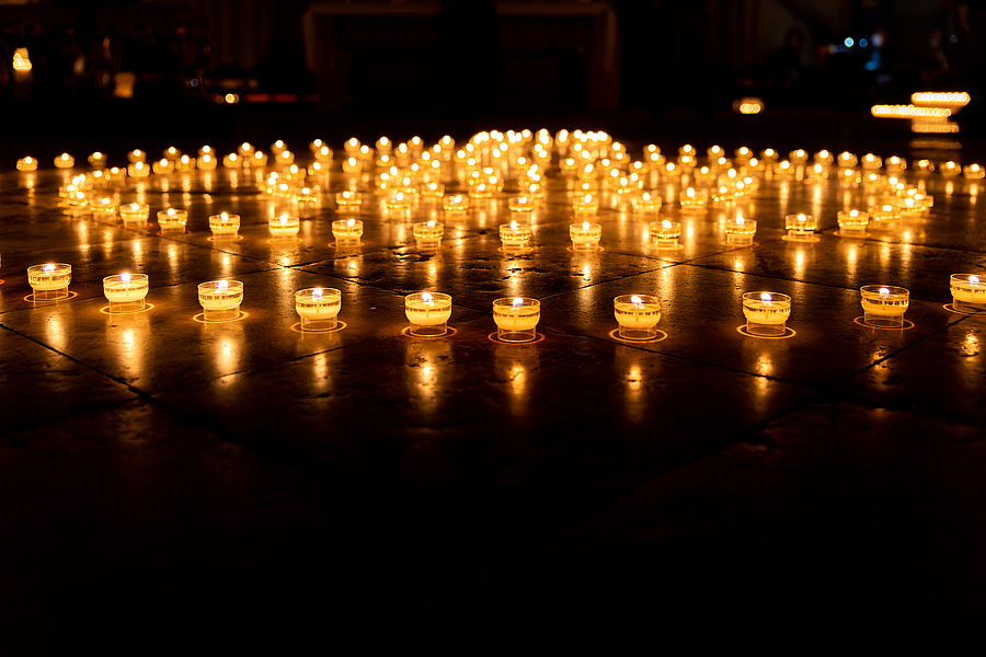 Am 31. Oktober 2026 findet in zahlreichen Pfarren in ganz Österreich wieder die „Nacht der 1.000 Lichter“ statt. Mit dabei ist auch wieder die Michaelerkirche in Wien.