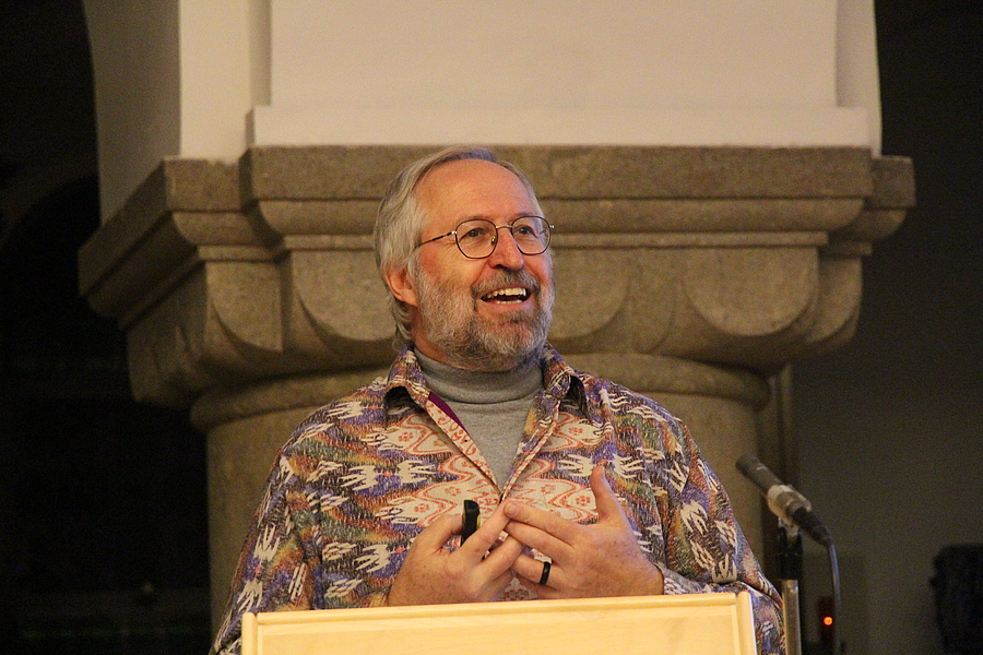 P. Franz Helm hat bei einem Vortrag im Missionshaus St. Gabriel auf die wachsende Bedeutung des Dialogs in einer zunehmend polarisierenden Welt hingewiesen.